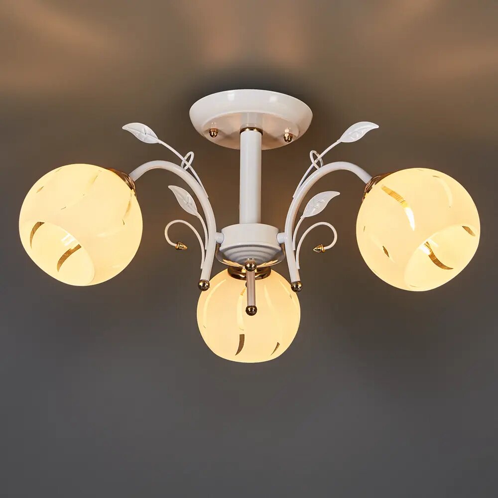 фото Люстра потолочная Амплуа 3 лампы 9 м² цвет белый/бежевый