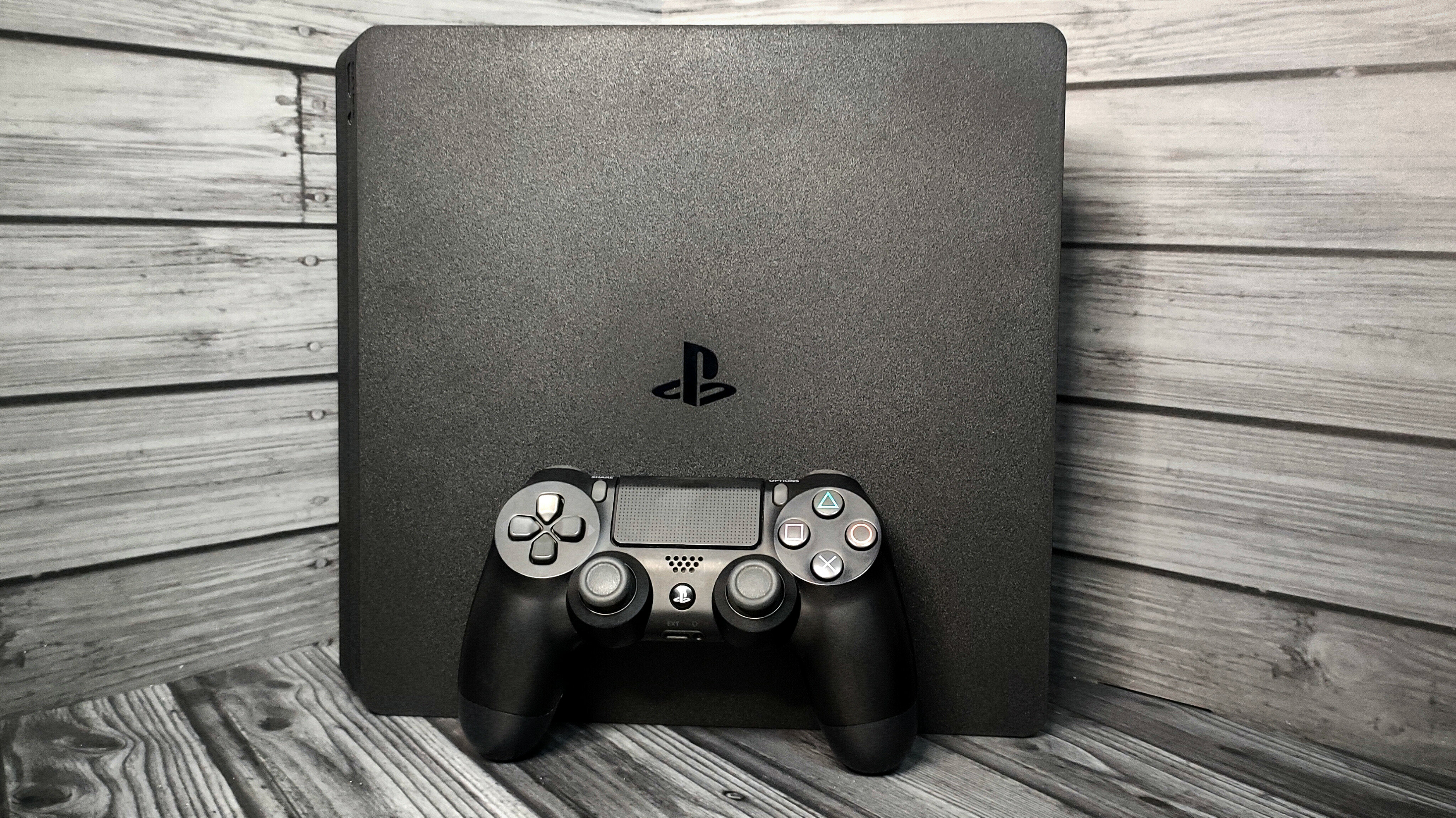 新品 未開封 PlayStation4 CUH-2200AB01 ブラック 印有 PlayStation4