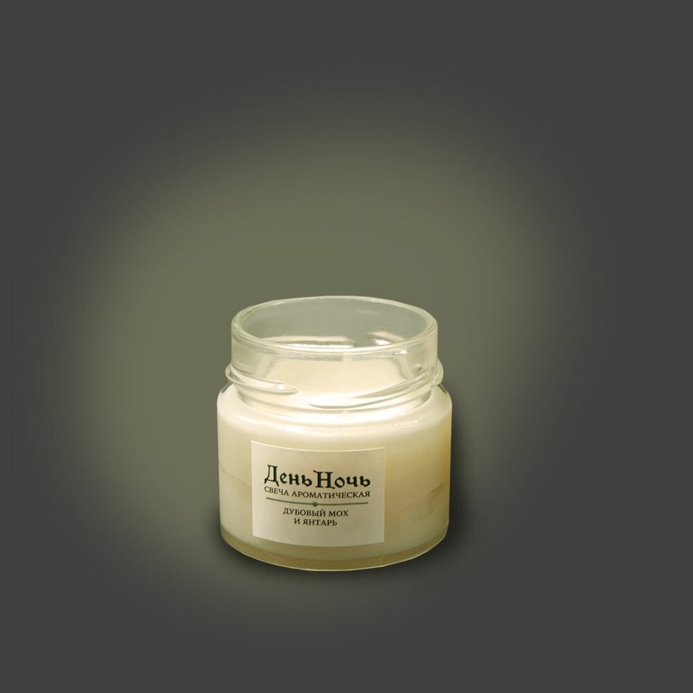 фото Ароматическая свеча "Дубовый мох и янтарь" от бренда "День Ночь"