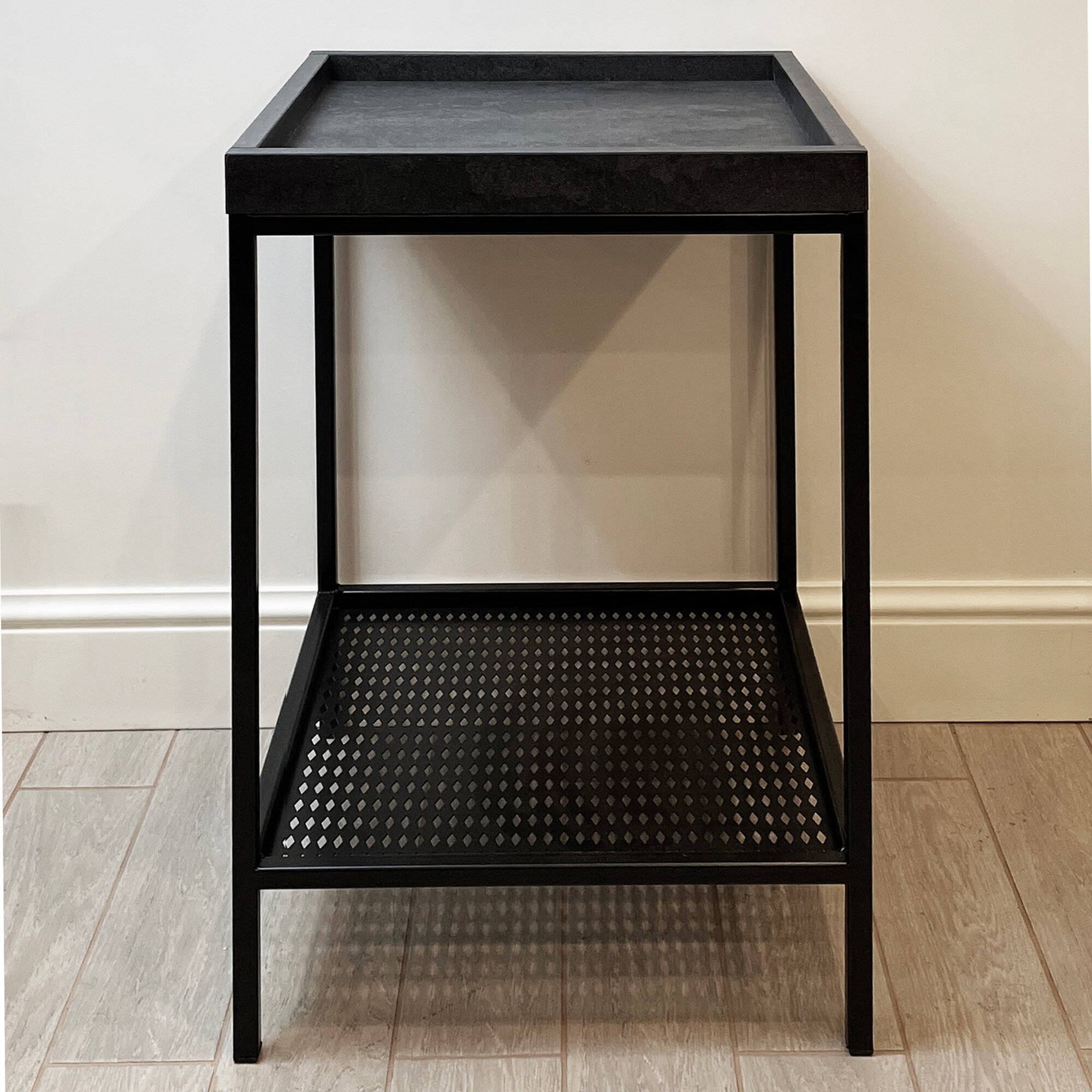 фото Прикроватная/придиванная тумба на металлическом каркасе салливан, цвет угольно-серый