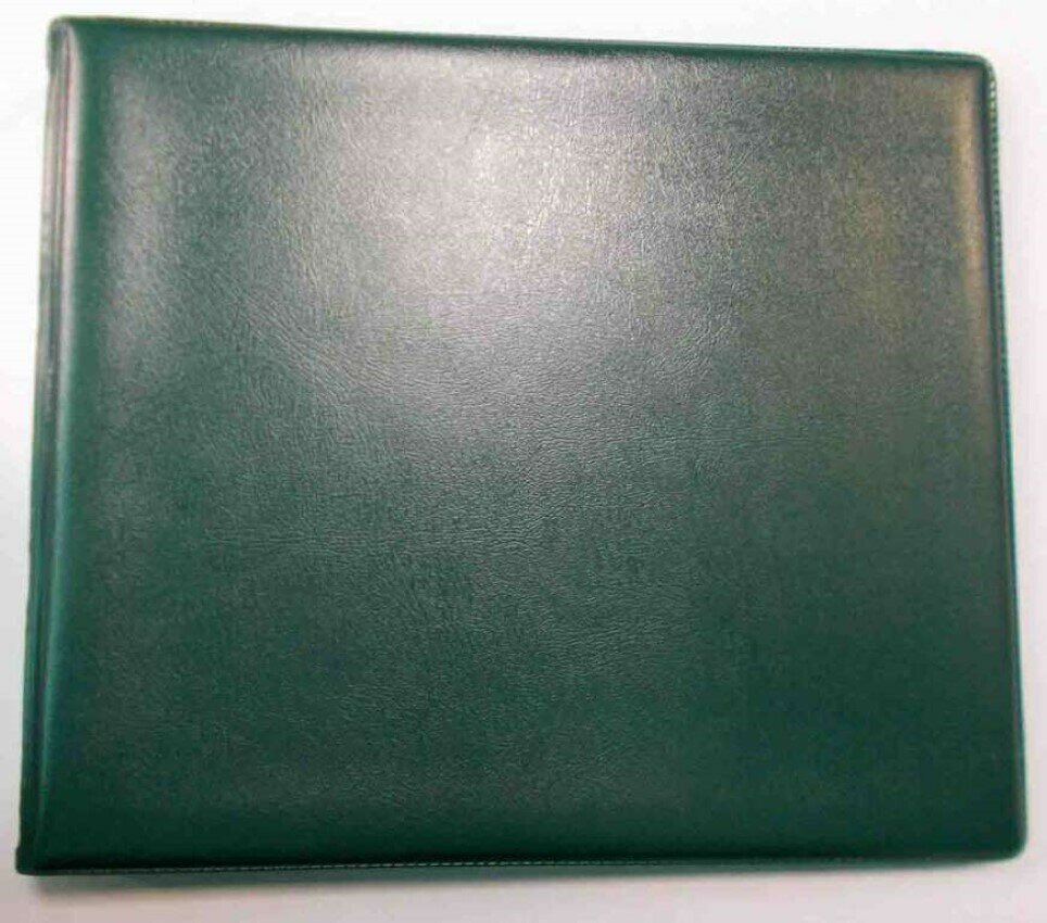 фото Монетник "Классика ИЛ - 96" 200х155мм, 96 ячеек с клапанами, ПВХ, Зелёный. Производство "Нумизмания"