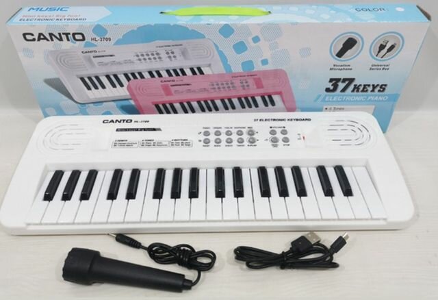 Синтезатор с микрофоном 37 клавиш USB зарядное устройство 445 х 155 х 45 см
