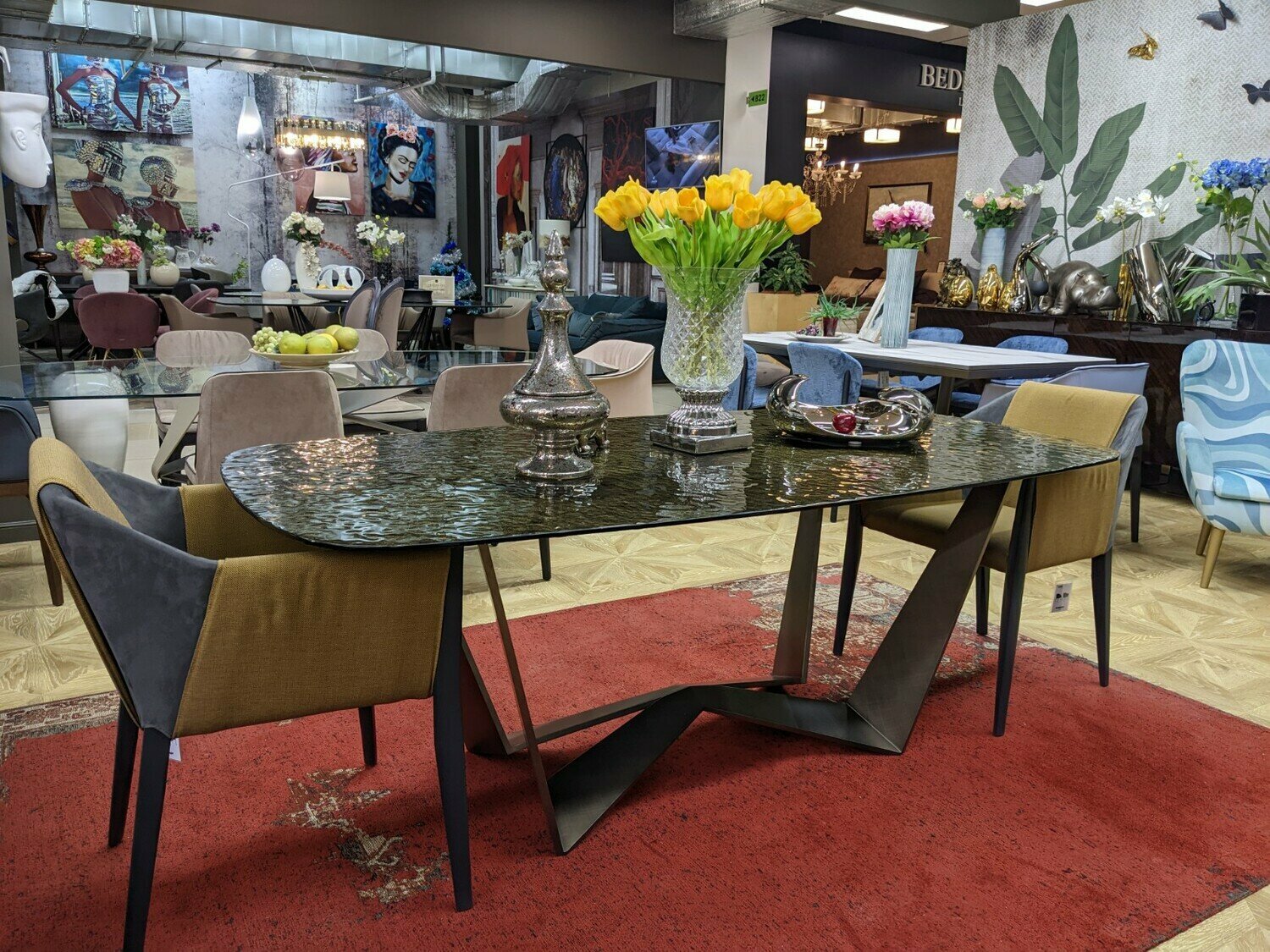 фото Стол итальянский Reverse. Стеклянная столешница. Tonin Casa.