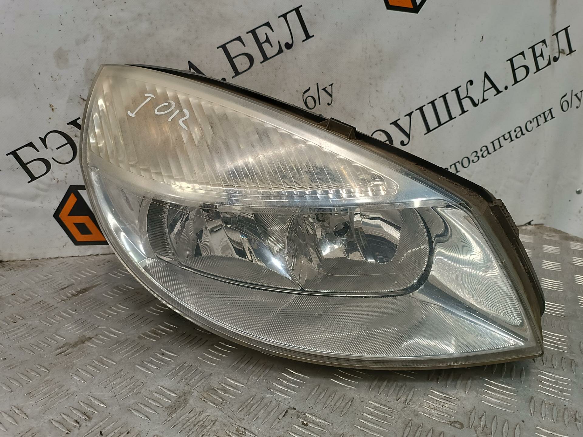 Фара правая Renault Scenic 2 арт. P1139266