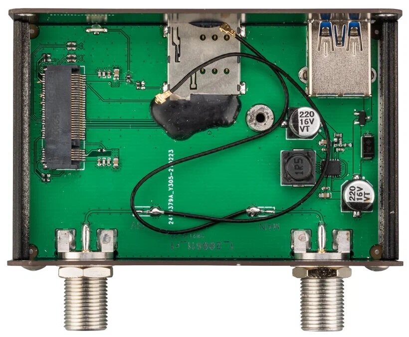 Адаптер KROKS KSS-Cse M.2 для m.2 LTE модема cat.4, cat.6, cat.12, cat.16 (SMA-female)