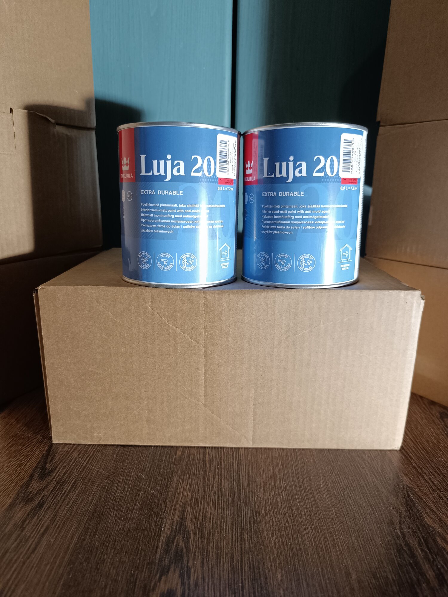 фото Краска акриловая Tikkurila Luja 20 Extra влагостойкая моющаяся бесцветная 0.9л База С