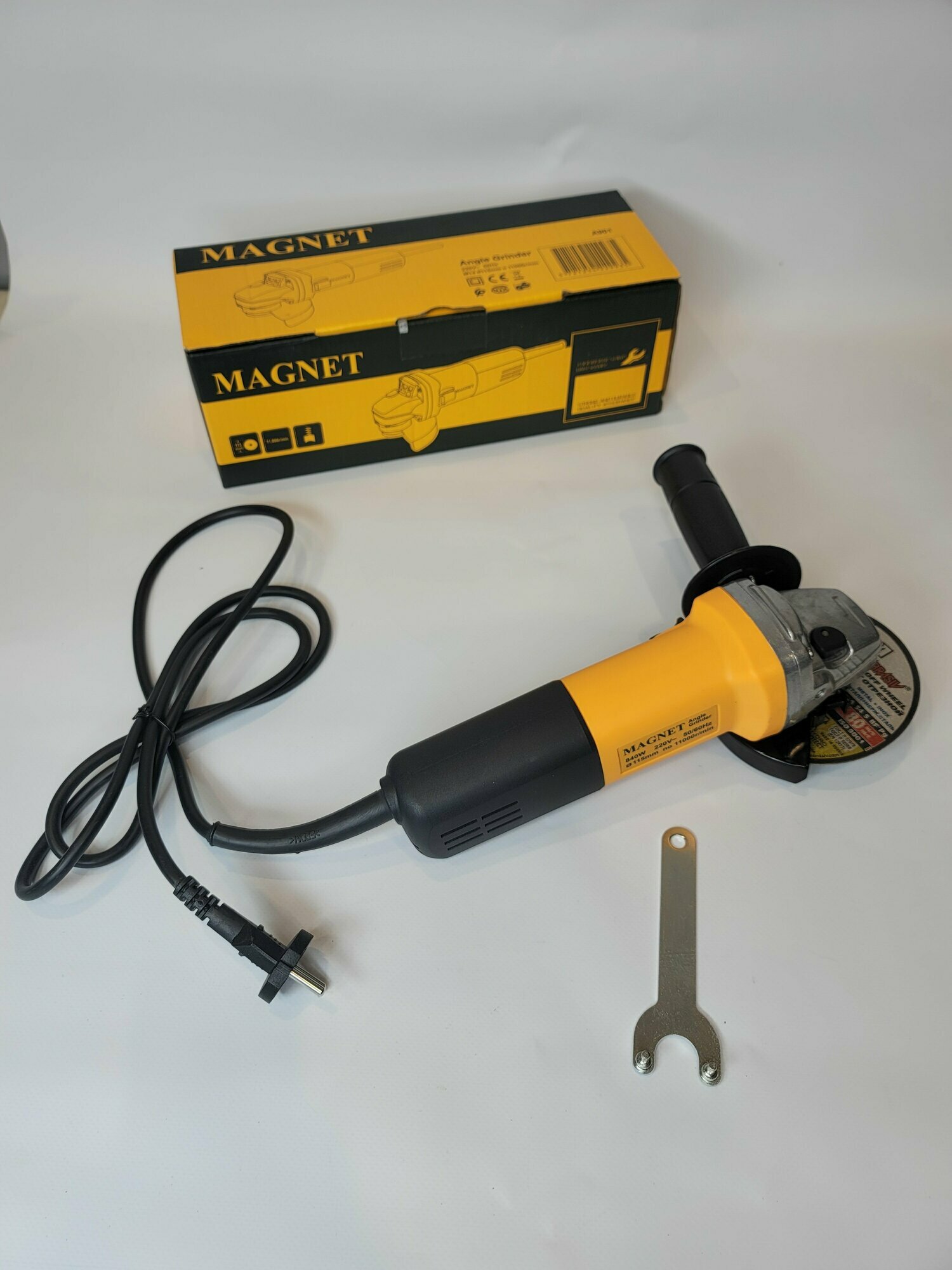 фото УШМ (болгарка) MAGNET M20, 125 мм без аккумулятора.