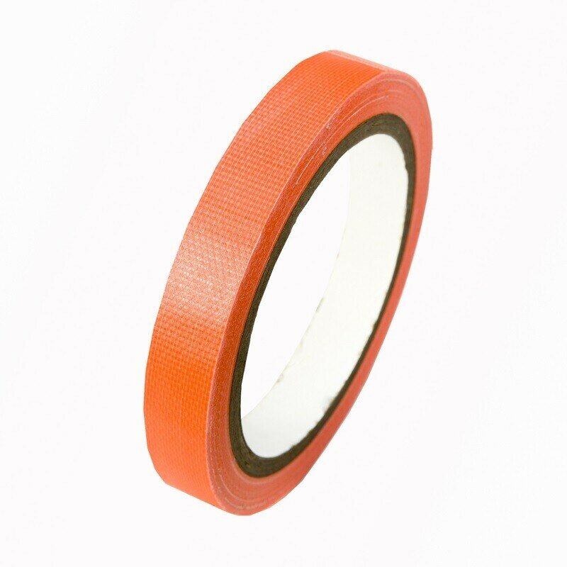 Клейкая лента студийный тейп оранжевого цвета 15 мм х 25 м Fotokvant GP-1525 Orange gaffer tape