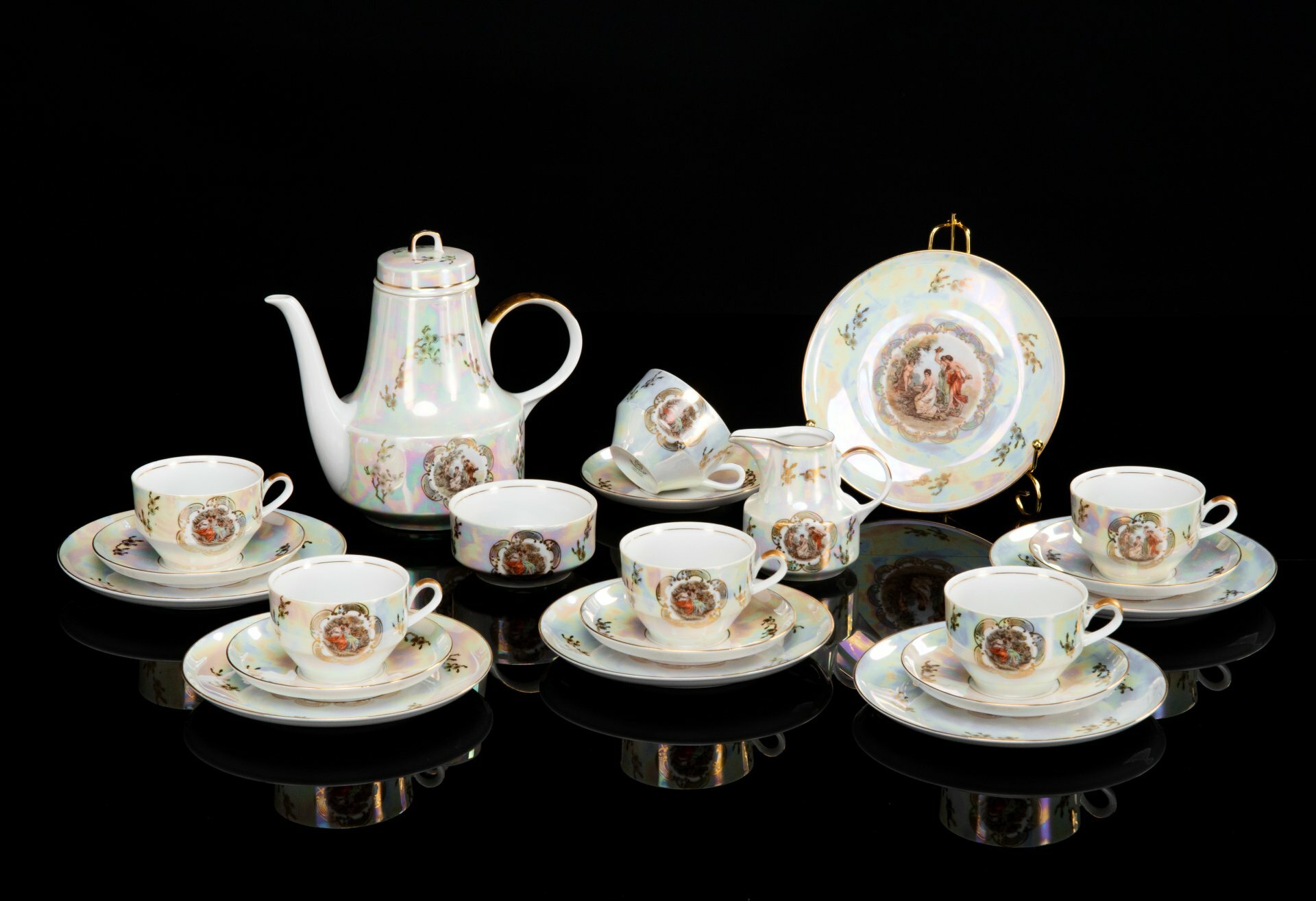 фото Сервиз чайный на 6 персон, "Мадонна" (21 предмет), фарфор, деколь, люстр, золочение