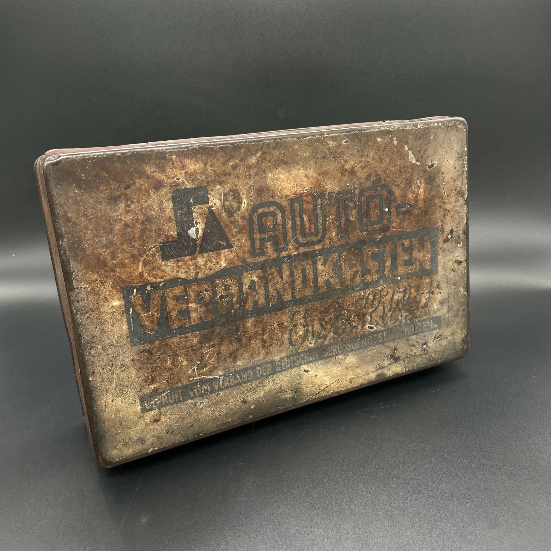 Коробка от автомобильной аптечки "Verbandkasten", цинк, краска, Германия, 1940-1960 гг.