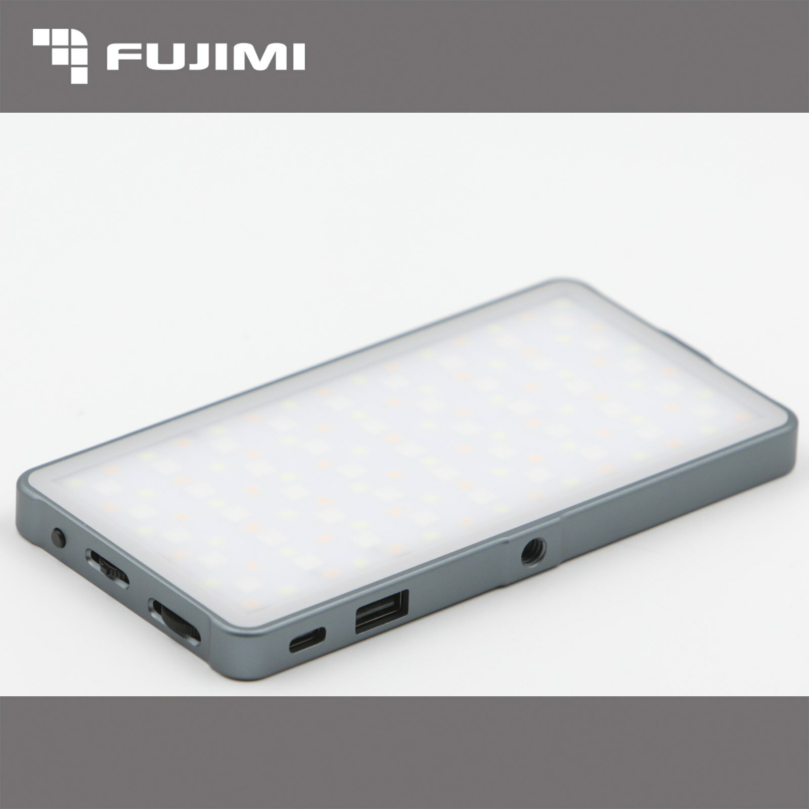 фото Накамерный свет Fujimi FJL-RGB135 1741