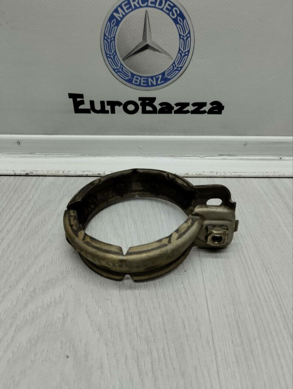 Скоба катализатора Mercedes Om651 А0009958902