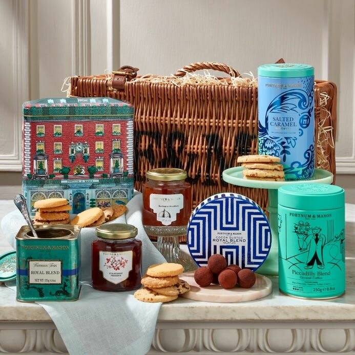 Корзина со сладостями Fortnum&Mason The Piccadilly Hamper - фотография № 1