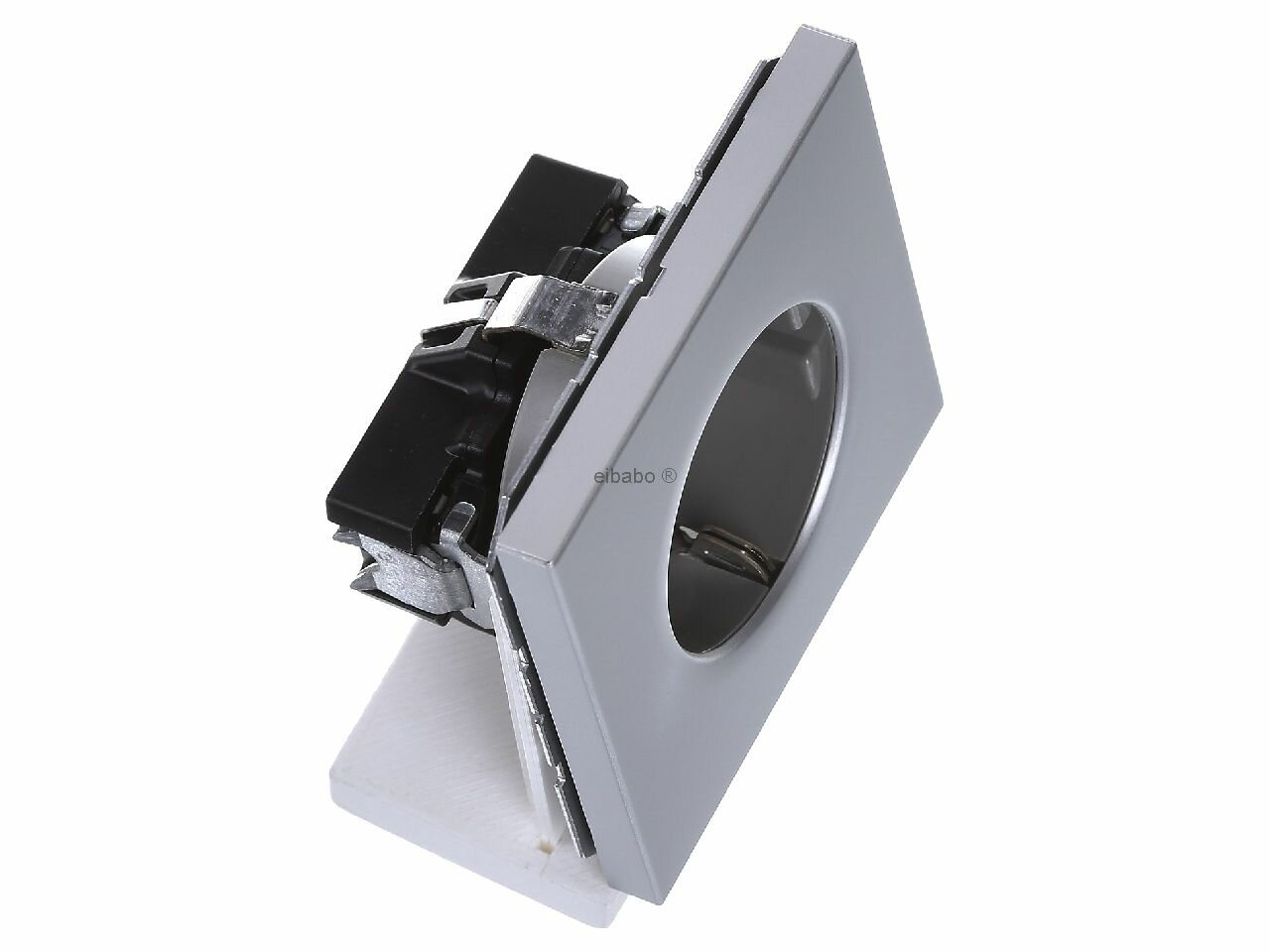 LS metal AL1520KI Розетка с заземляющим контактом и шторками (16 А, под рамку, скрытая установка, алюминий) JUNG - фото №6