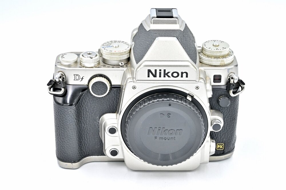 Фотоаппарат Nikon Df Body, серебристый