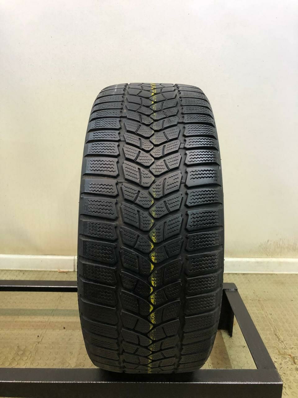 Firestone WinterHawk 3 225/45 R17 БУ Шины Зимние