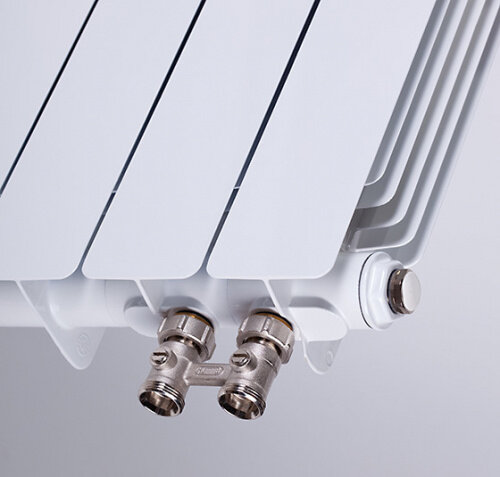 Радиатор биметаллический RIFAR BASE Ventil 500 х 4 секции подключение нижнее (левое)(BASE Ventil VL) (R50004НПЛ)