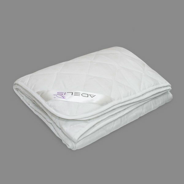 Одеяло облегченное Лебяжий пух 140х205 см, полиэфирное волокно 200гр, пэ - фотография № 1
