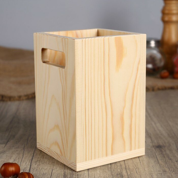 фото Подставка "Стаканчик" из сосны, 10×10×15 см