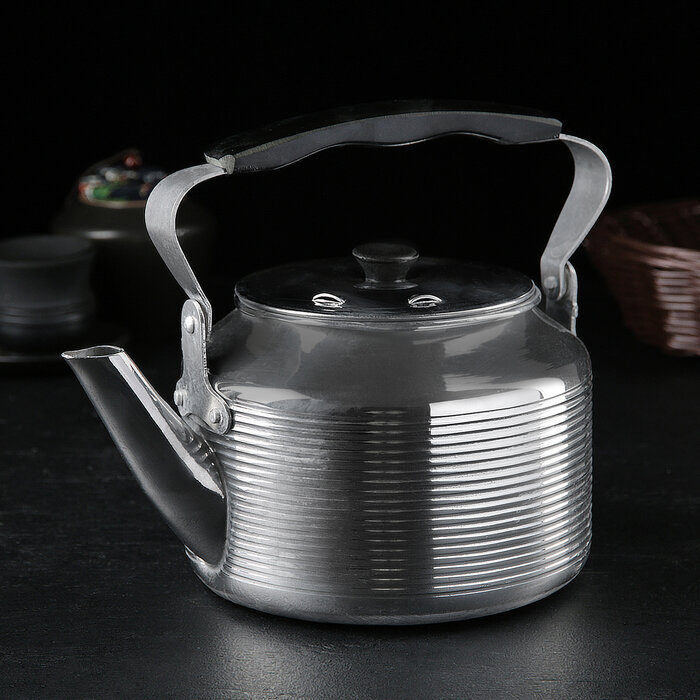 фото Чайник полированный 1,7 л
