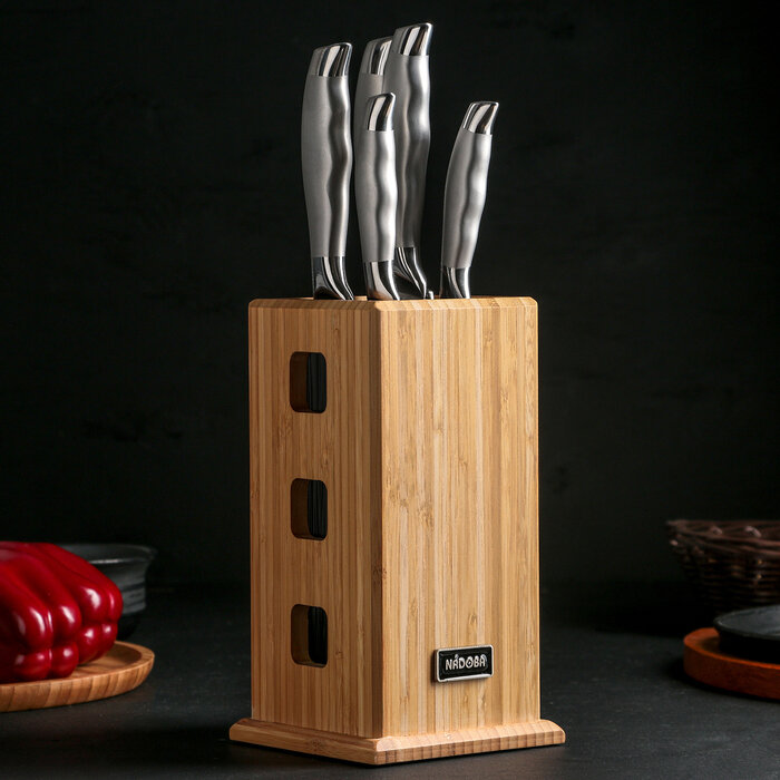 NÁDOBA Набор MARTA из 5 кухонных ножей с универсальным блоком из бамбука, цвет хромированный