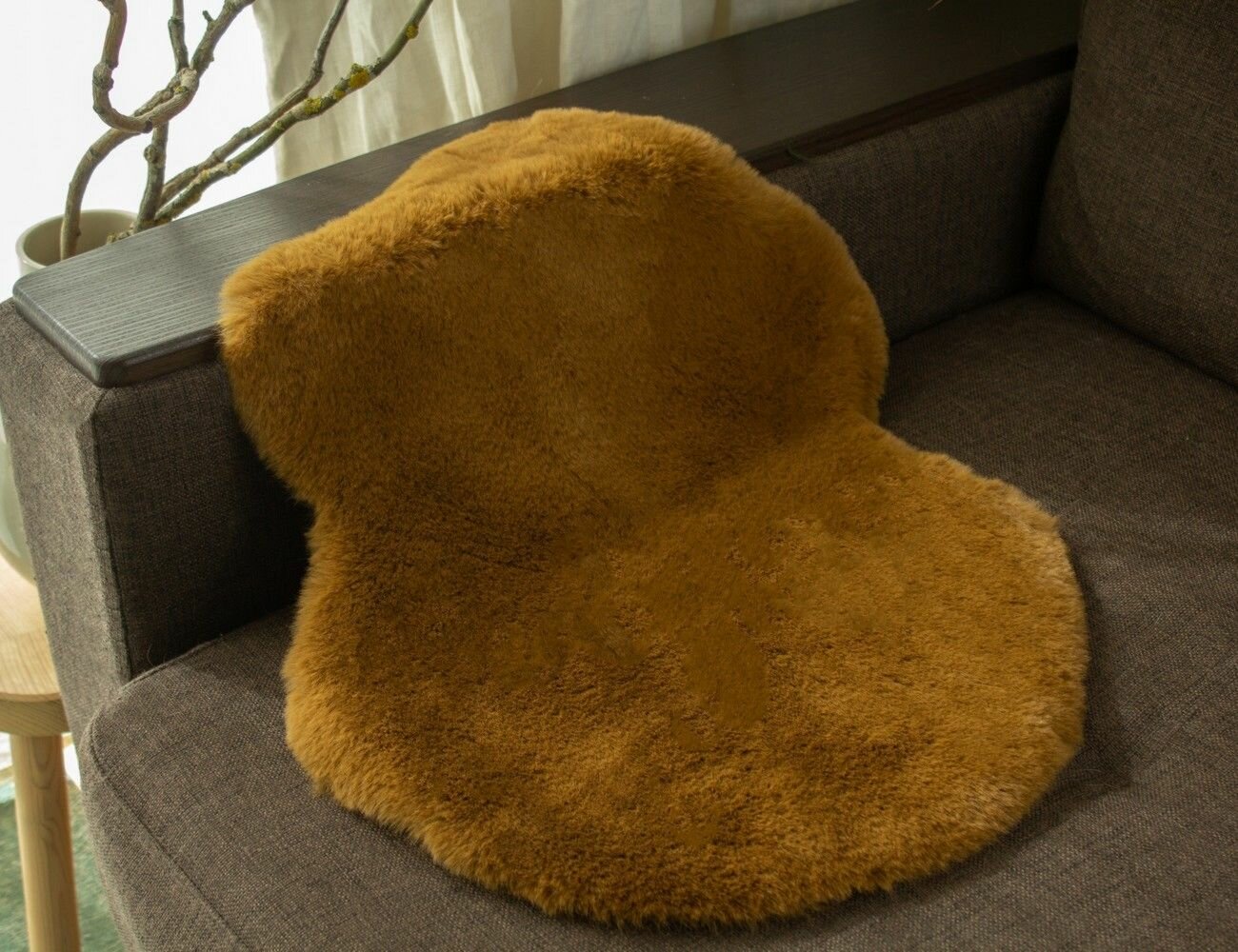 фото Декоративный коврик горчичный, 38x55 см