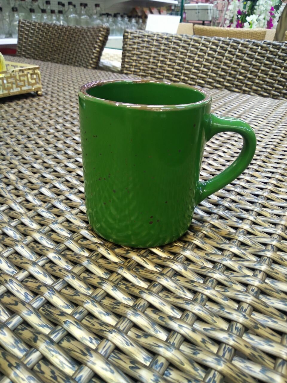 Кружка для чая и кофе Хорекс Punto verde, 350 мл, фарфор, зеленая - фотография № 4