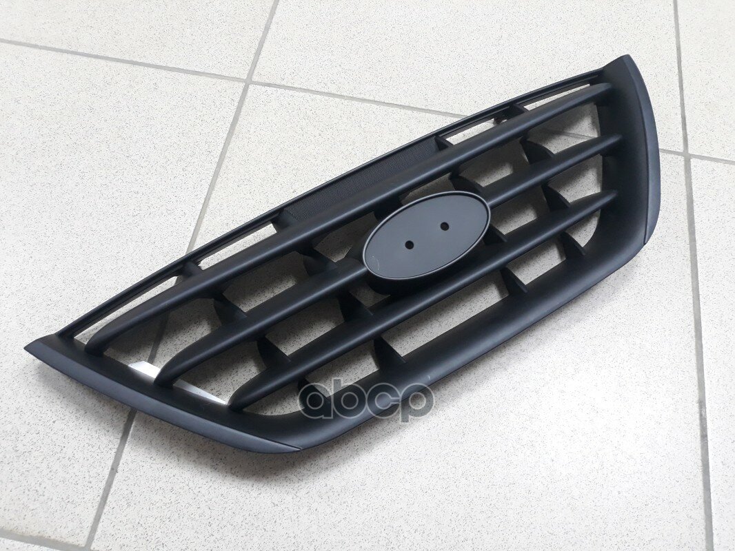 Решетка Радиатора Черн Hyundai: Elantra 04- TYG арт. HN07019GA