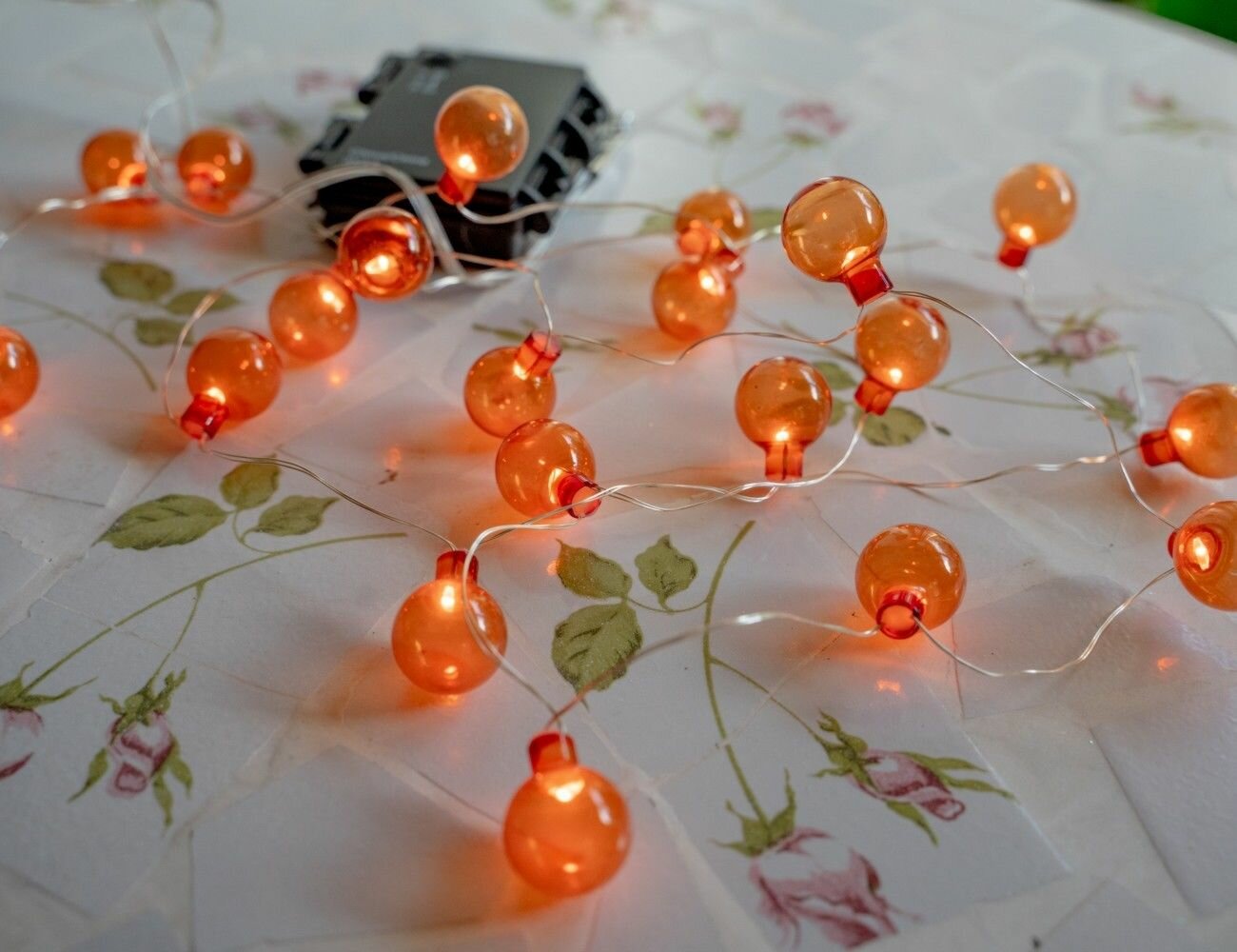 Светодиодная гирлянда радость В шариках, оранжевая, 20 LED-огней, 1.9+0.5 м, таймер, батарейки, уличная, Edelman, Luca 1070780