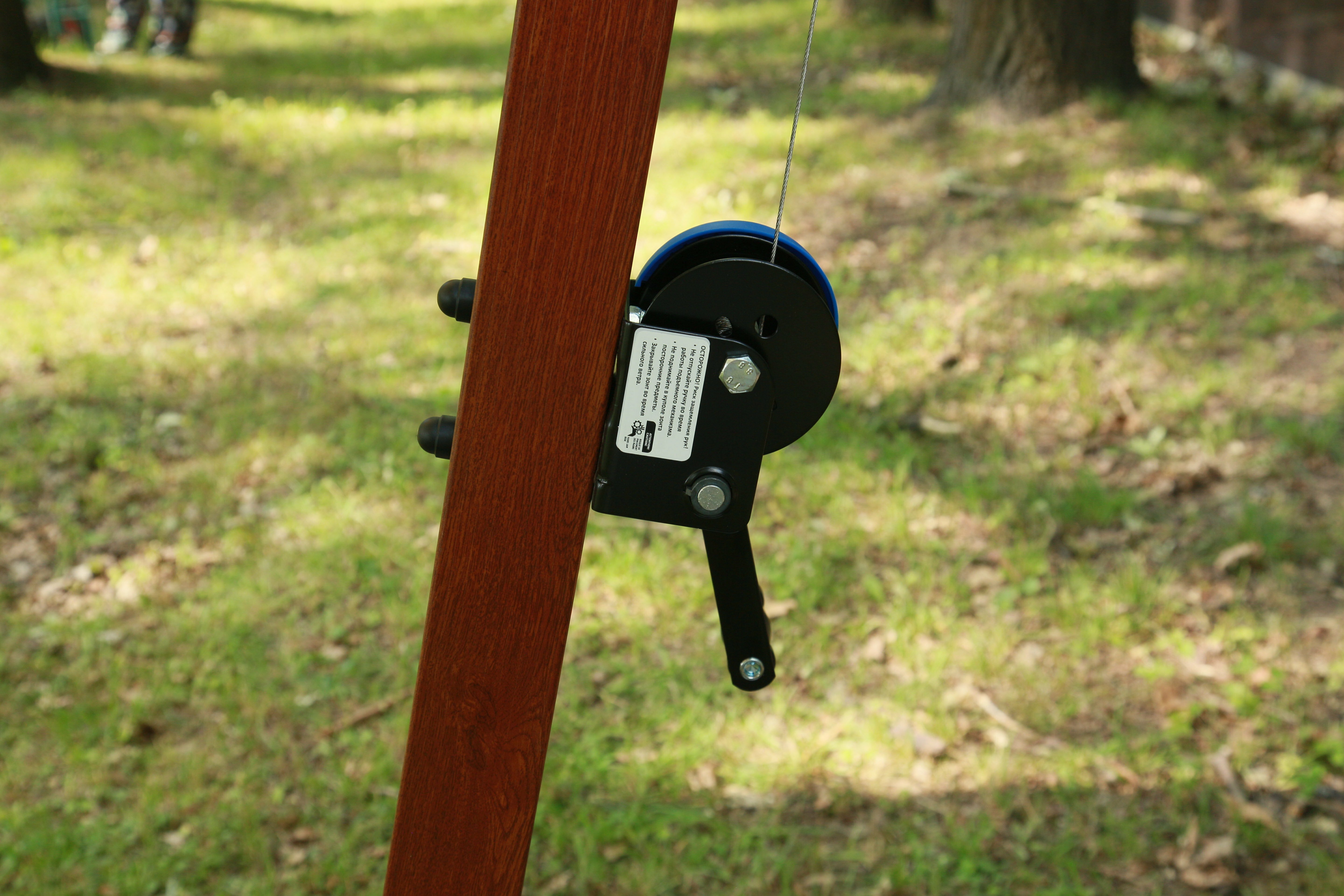 Профeссиональный зонт MAESTRO WOOD 300 квадратный с базой-основанием - фотография № 11
