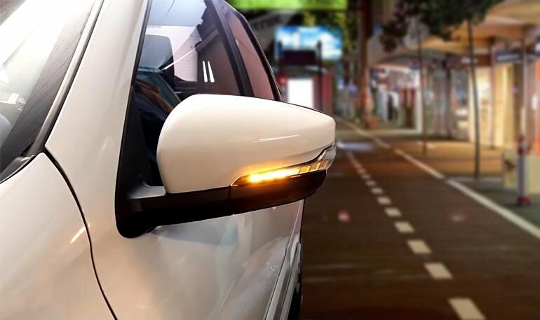 Как работают и зачем нужны повторители на зеркалах в автомобилях