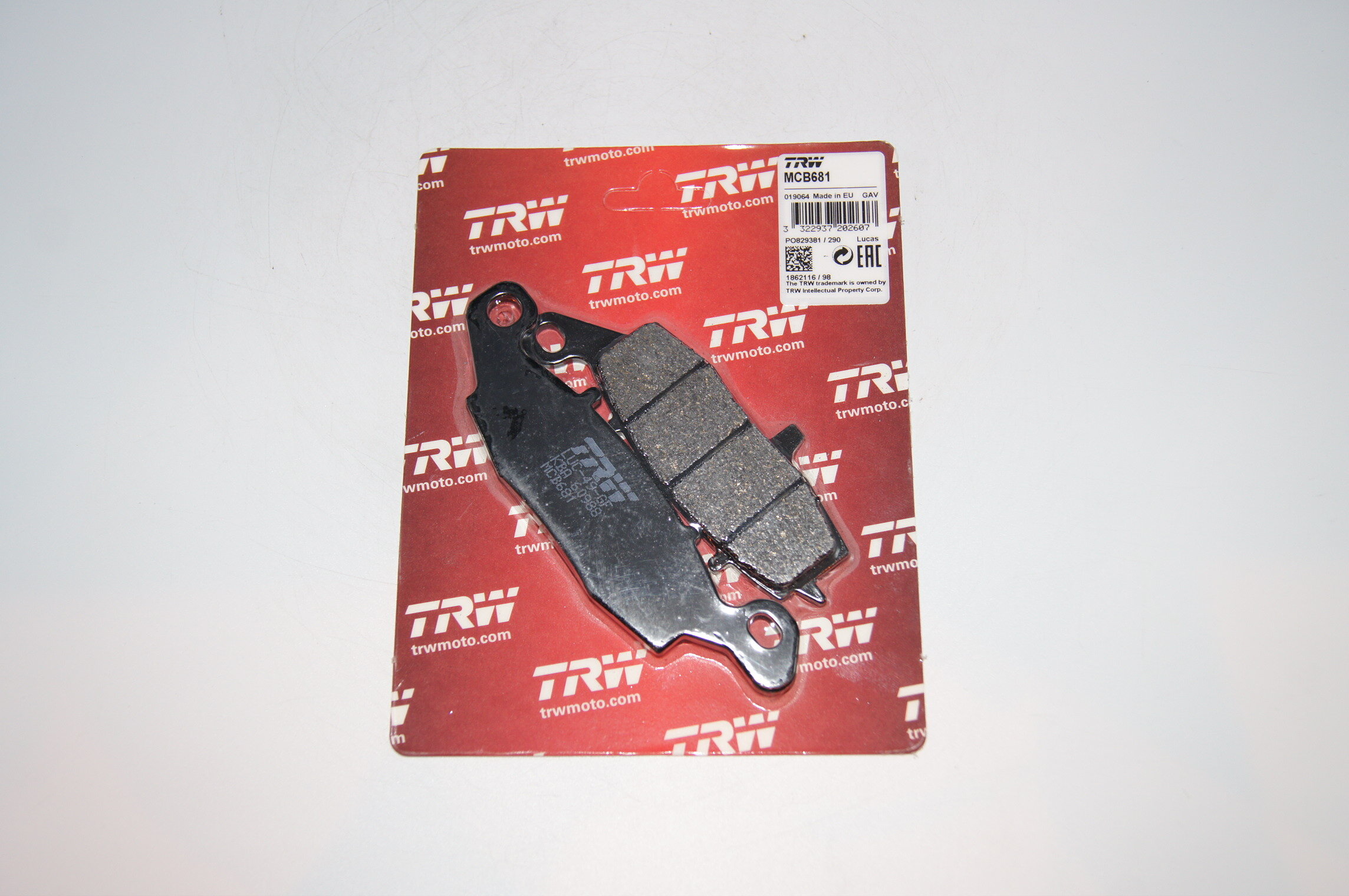 Колодки дисковые передние для suzuki m 1600 intruder 05 Trw MCB681