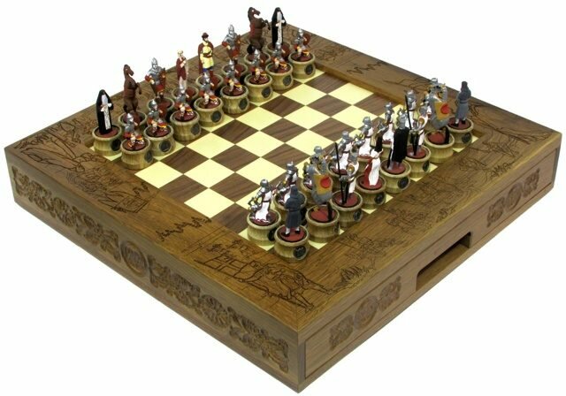 Шахматы исторические эксклюзивные Ледовое побоище с фигурами из олова покрашенными в полу коллекционном качестве 47*47 см 999-RTS-54X