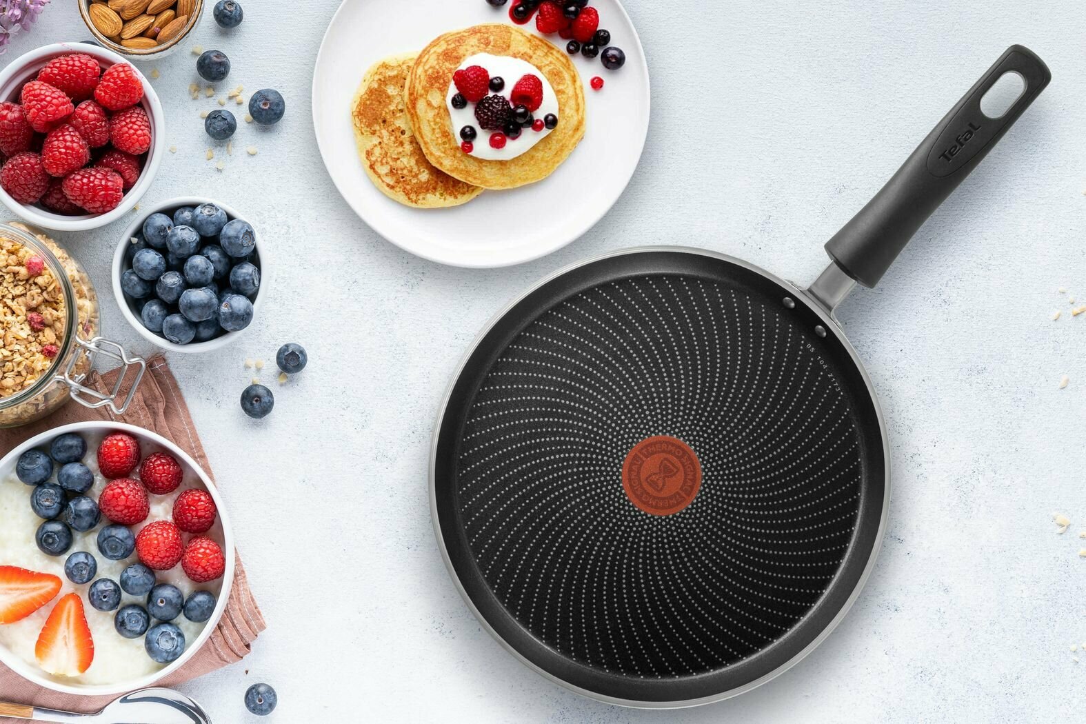 Блинная сковорода Tefal Prima 25 см, с индикатором температуры, с антипригарным покрытием, для газовых, электрических и индукционных плит - фотография № 3