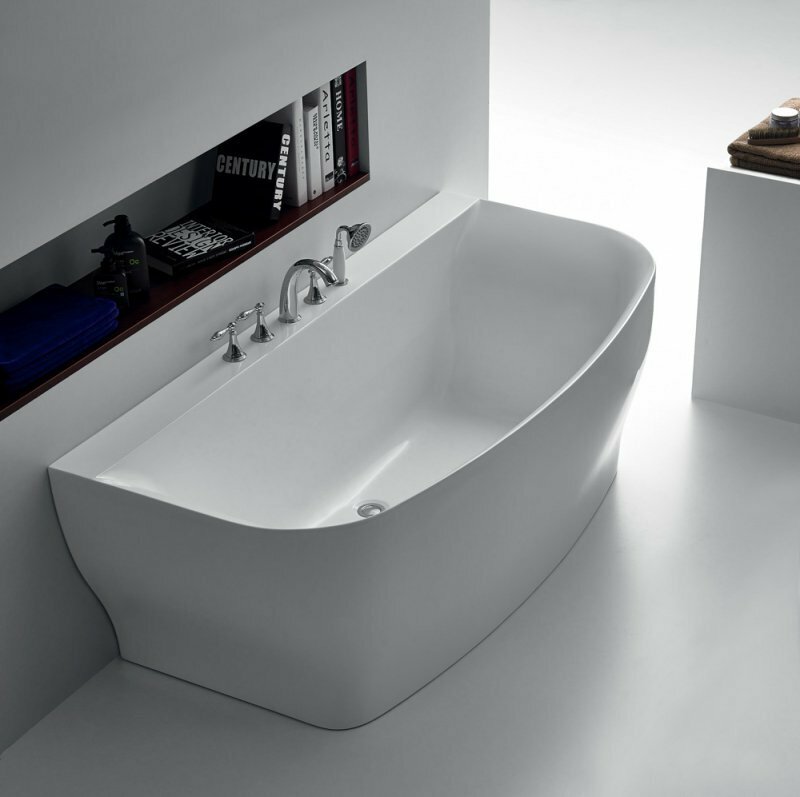 Ванна акриловая BelBagno BB74 165 белая