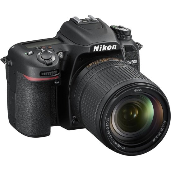 Цифровой зеркальный фотоаппарат NIKON D7500 Kit 18-140 VR