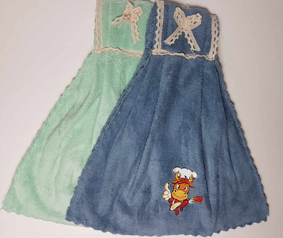 Полотенце в виде платья с аппликацией Бычка - фотография № 3