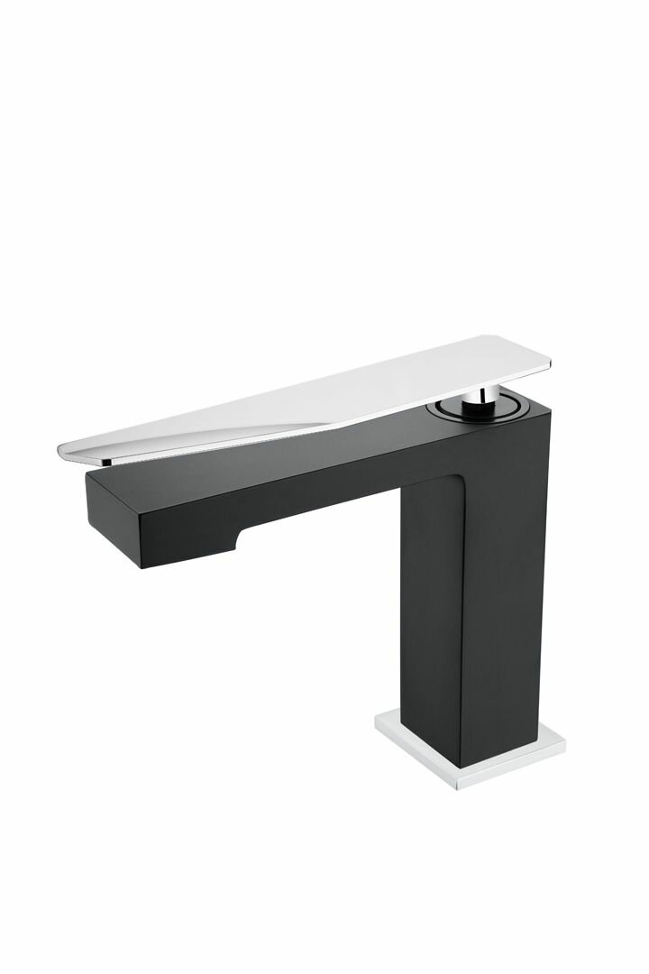 Смеситель для раковины низкий Boheme Q Black-Chrome Boheme Q 141-BCR.2,