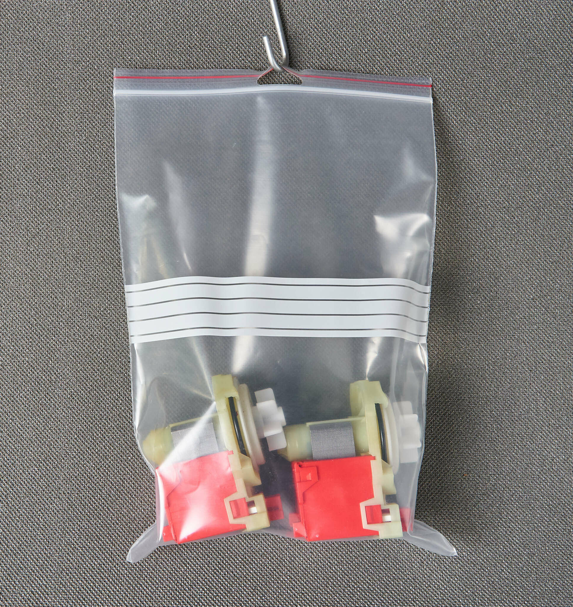 Пакет с замком Zip-Lock (Зип лок), 20х30 см, ультрапрочный 100 мкм, с полосой для надписей, с европодвесом, 50 шт. - фотография № 5
