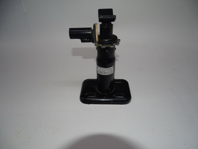 фото Домкрат /УАЗ/ 2 т штатный желез. высота подъема 450 мм