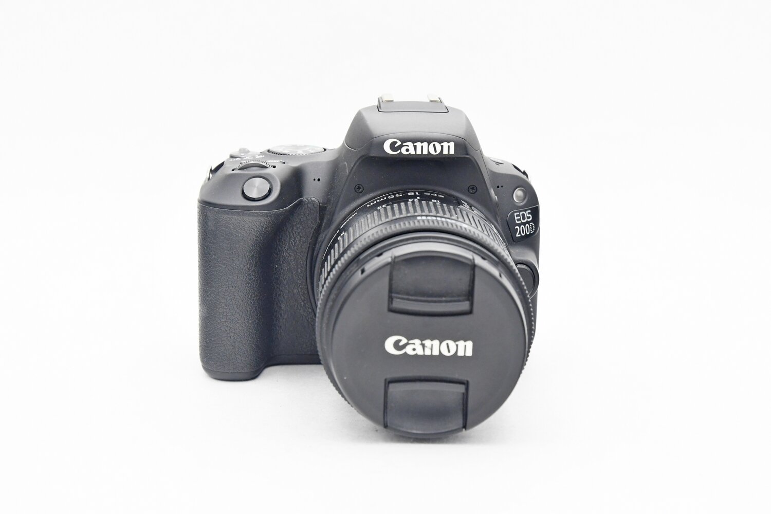 Зеркальный фотоаппарат Canon EOS 200D Kit 18-55mm f/4-5.6 IS STM