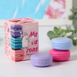 Набор из трёх бальзамов для губ Macarons: ягоды, фрукты, вишня