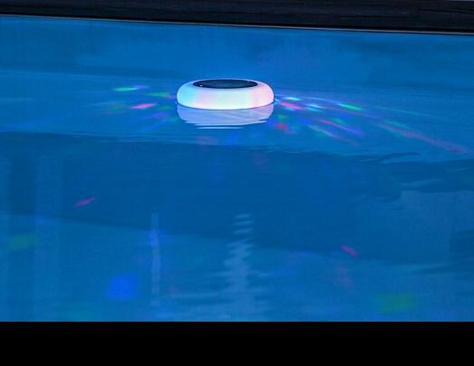 Плавающий светильник для бассейна FUNNY POOL RGB LED-огни мерцающие батарейки подзарядка от солнечного света 19х9 см STAR trading