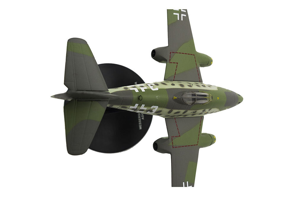 Messerschmitt me 262A-1A adolf galland 1945 (104 victory) - фотография № 2