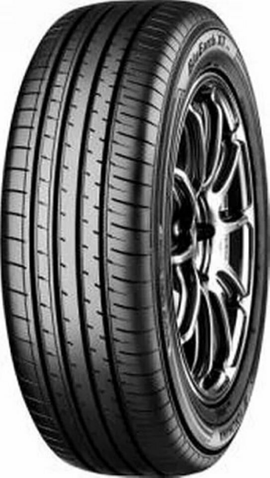 235/65 R18 Yokohama BluEarth-XT AE61 106V