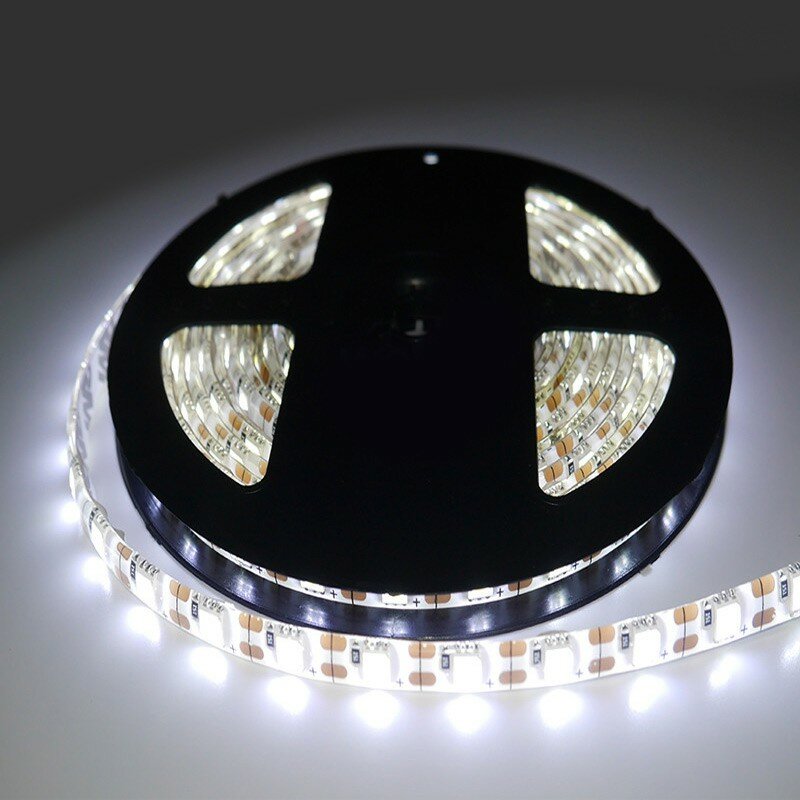 Светодиодная лента SMD5050-60LED-IP65 5 Вольт 5м. - Цвет свечения:Белый 5500-6000K - фотография № 1