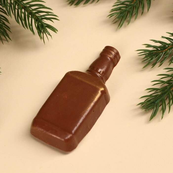 Шоколадная бомбочка с маршмеллоу «С новым годом!» в форме бутылки, 50 г. - фотография № 2