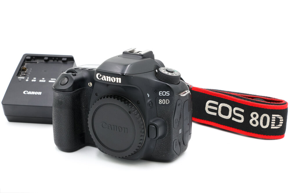 Зеркальный фотоаппарат Canon EOS 80D Body