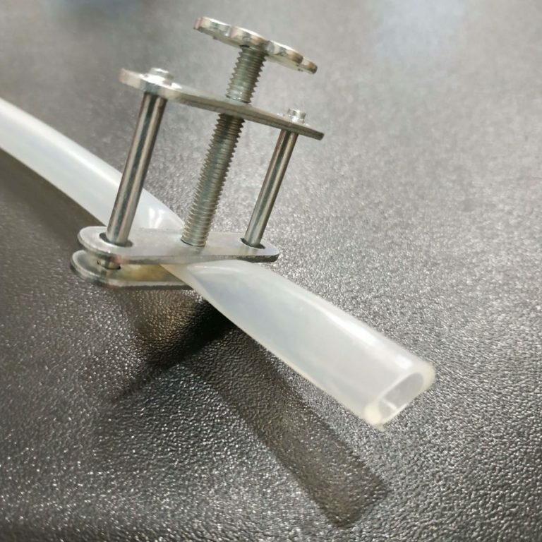 фото Зажим Гофмана для трубок до 20/25 мм