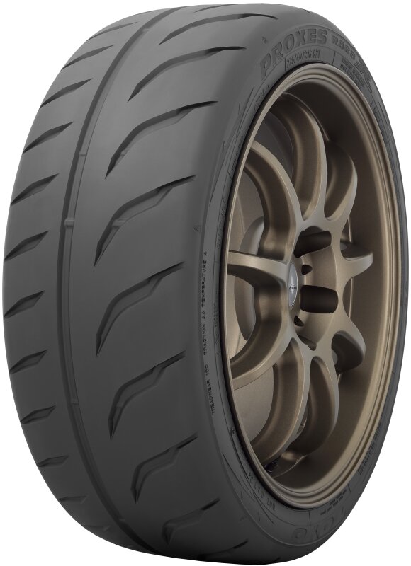 Летние шины Toyo Proxes R8R 225/40 R18 92Y